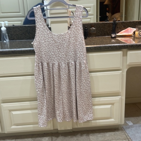 Sleeveless Tank Dress with Pockets!! - Picture 3 of 8